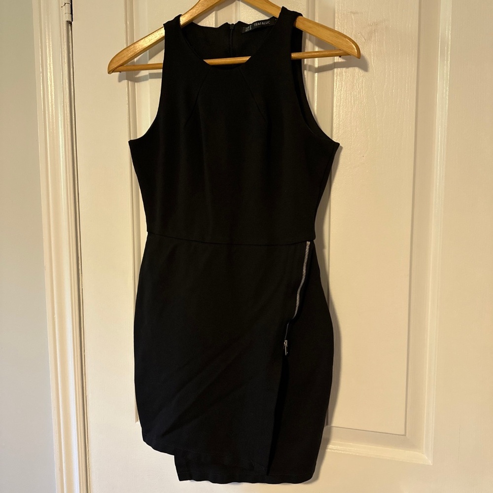 Zara Trafaluc Black Sleeveless Dress Medium Workwear Zipper